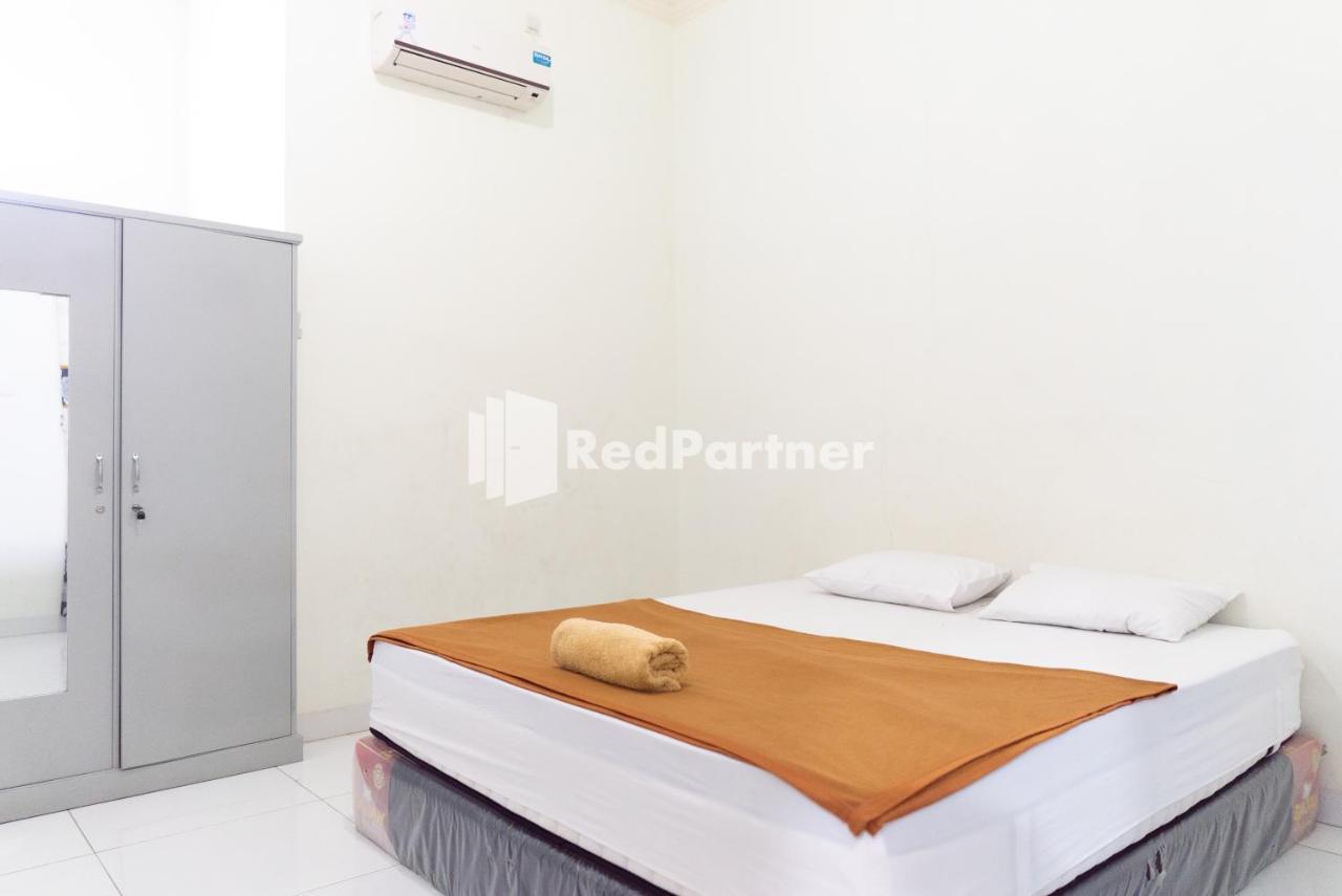 Wisma Aini Syariah Mitra Reddoorz Bandar Lampung Exterior foto